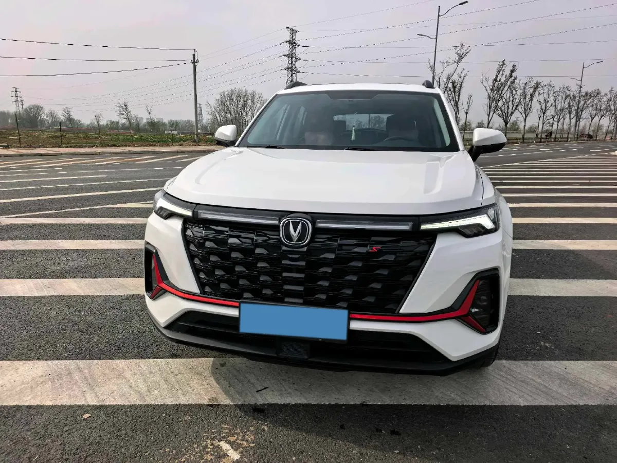 2023 ChangAn CS35 Plus 1.4T 160HP L4 7DCT,autocango,china used car exporter,china ev exporter,chinese used car exporter,chinese used ev exporter