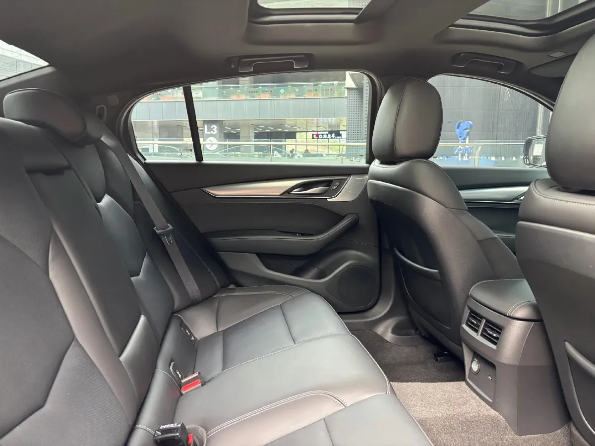 2023 Cadillac CT5 2.0T 237HP L4 10AT,autocango,china used car exporter,china ev exporter,chinese used car exporter,chinese used ev exporter