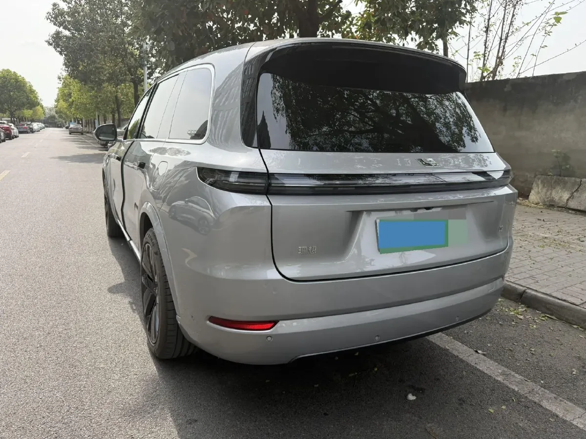 2022 Li L9 Range Extended 154HP REEV 42.6KWH,autocango,china used car exporter,china ev exporter,chinese used car exporter,chinese used ev exporter