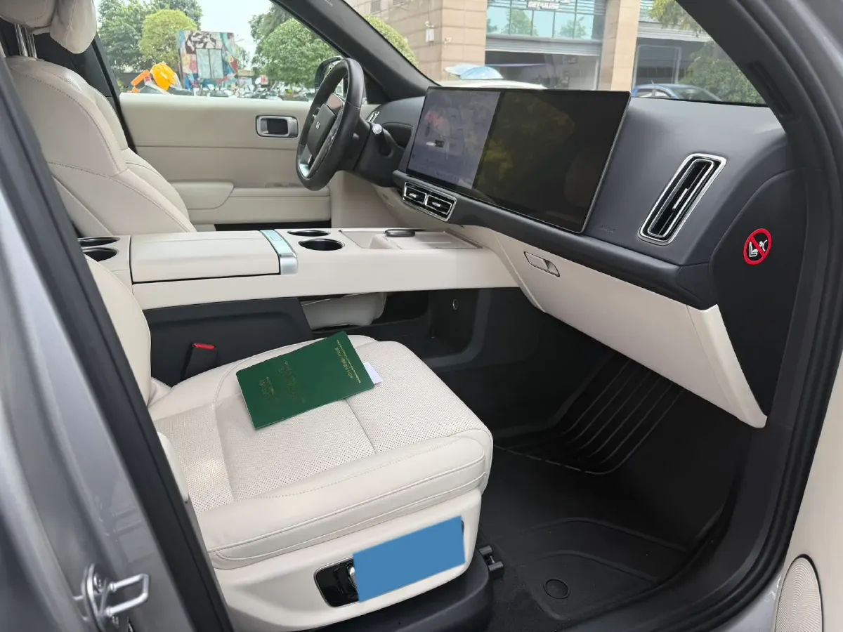 2022 Li L9 Range Extended 154HP REEV 42.6KWH,autocango,china used car exporter,china ev exporter,chinese used car exporter,chinese used ev exporter