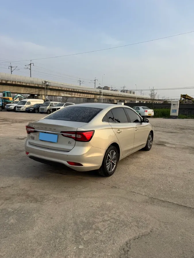 2019 Roewe i5 1.5L 120HP L4 CVT,autocango,china used car exporter,china ev exporter,chinese used car exporter,chinese used ev exporter