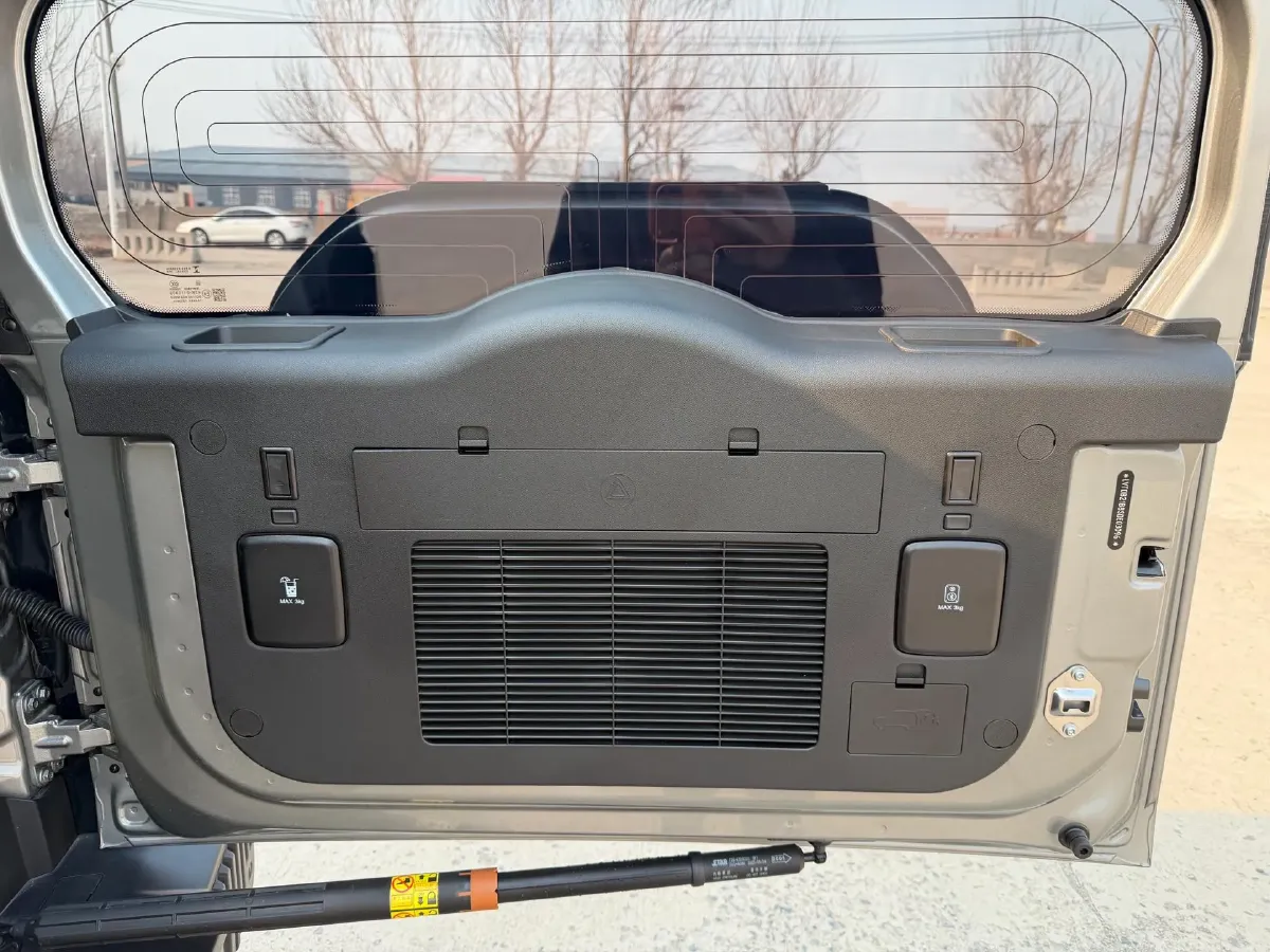 2025 Jetour DASHING 1.5T 184HP L4 7DCT,autocango,china used car exporter,china ev exporter,chinese used car exporter,chinese used ev exporter