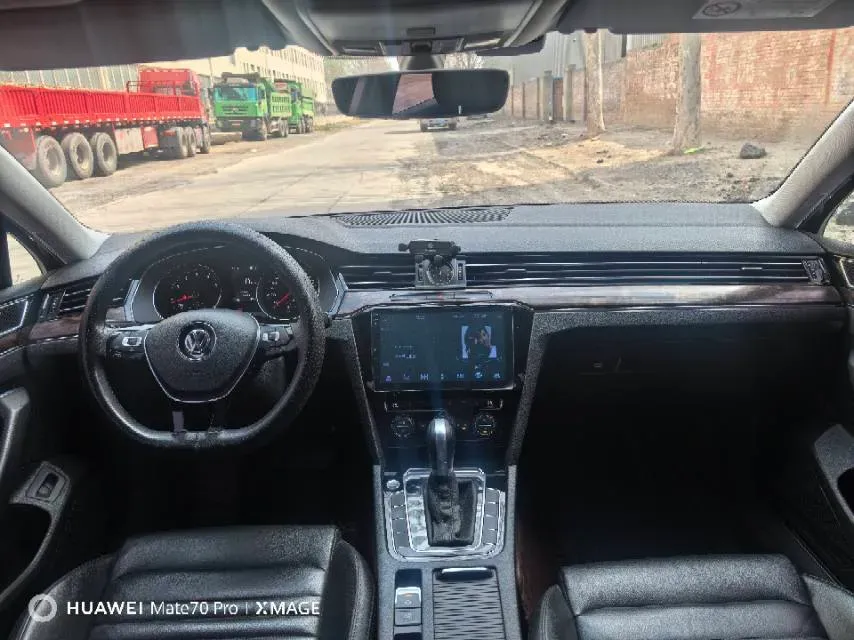 2018 Volkswagen Magotan 1.8T 180HP L4 7DCT,autocango,china used car exporter,china ev exporter,chinese used car exporter,chinese used ev exporter