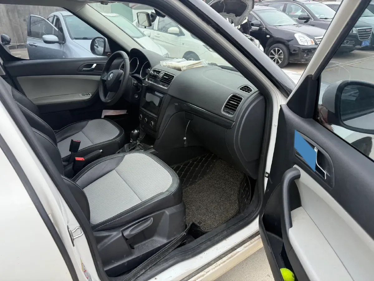 2016 Skoda Yeti 1.4T 150HP L4 7DCT,autocango,china used car exporter,china ev exporter,chinese used car exporter,chinese used ev exporter