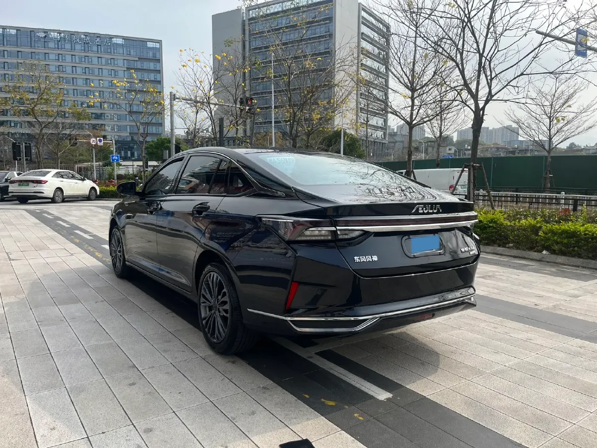 2021 DongFeng Aeolus YiXuan MAX 1.5T 190HP L4 7DCT,autocango,china used car exporter,china ev exporter,chinese used car exporter,chinese used ev exporter
