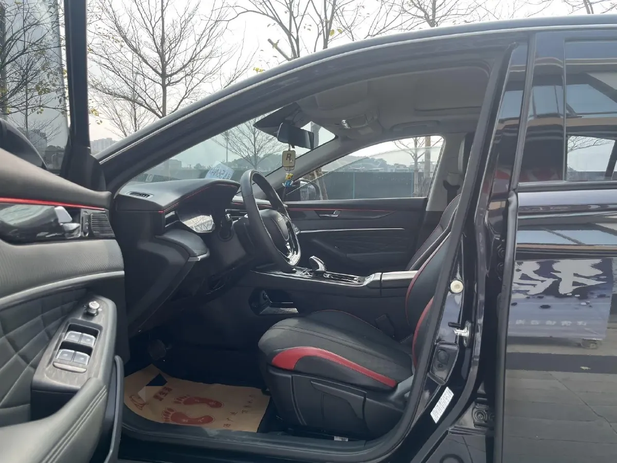 2021 DongFeng Aeolus YiXuan MAX 1.5T 190HP L4 7DCT,autocango,china used car exporter,china ev exporter,chinese used car exporter,chinese used ev exporter