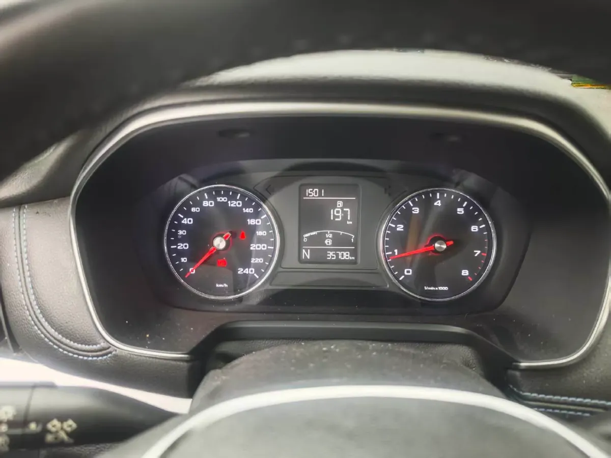 2020 Roewe i6 1.5T 169HP L4 7DCT,autocango,china used car exporter,china ev exporter,chinese used car exporter,chinese used ev exporter