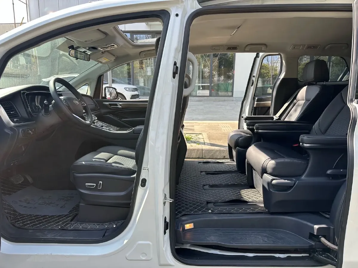 2023 GAC Trumpchi M8 2.0T 252HP L4 8AT,autocango,china used car exporter,china ev exporter,chinese used car exporter,chinese used ev exporter