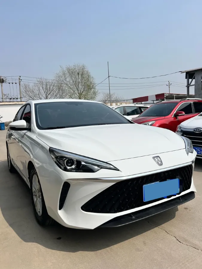 2023 Roewe i5 1.5L 129HP L4 CVT,autocango,china used car exporter,china ev exporter,chinese used car exporter,chinese used ev exporter
