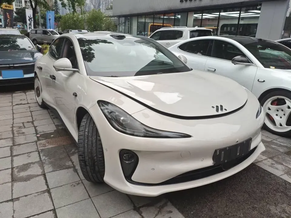 2024 IM L6 BEV 100KWH,autocango,china used car exporter,china ev exporter,chinese used car exporter,chinese used ev exporter