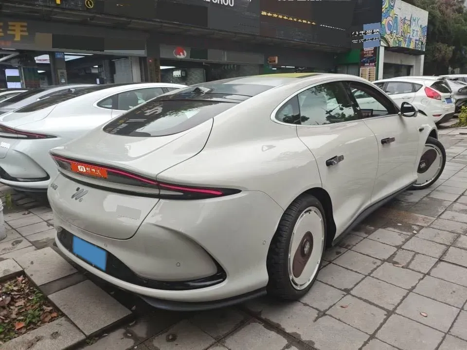 2024 IM L6 BEV 100KWH,autocango,china used car exporter,china ev exporter,chinese used car exporter,chinese used ev exporter