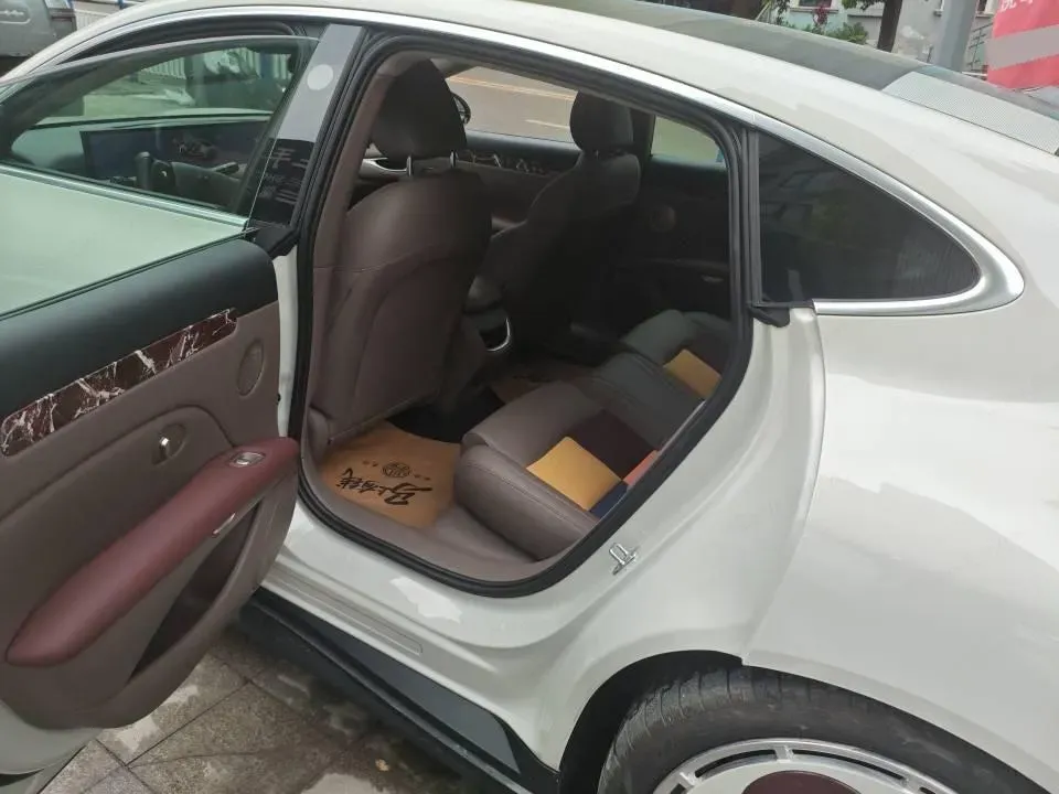 2024 IM L6 BEV 100KWH,autocango,china used car exporter,china ev exporter,chinese used car exporter,chinese used ev exporter