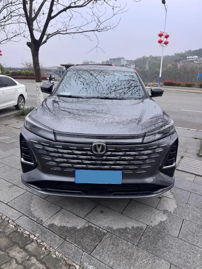 2024 ChangAn CS75 Plus 1.5T 188HP L4 8AT,autocango,china used car exporter,china ev exporter,chinese used car exporter,chinese used ev exporter