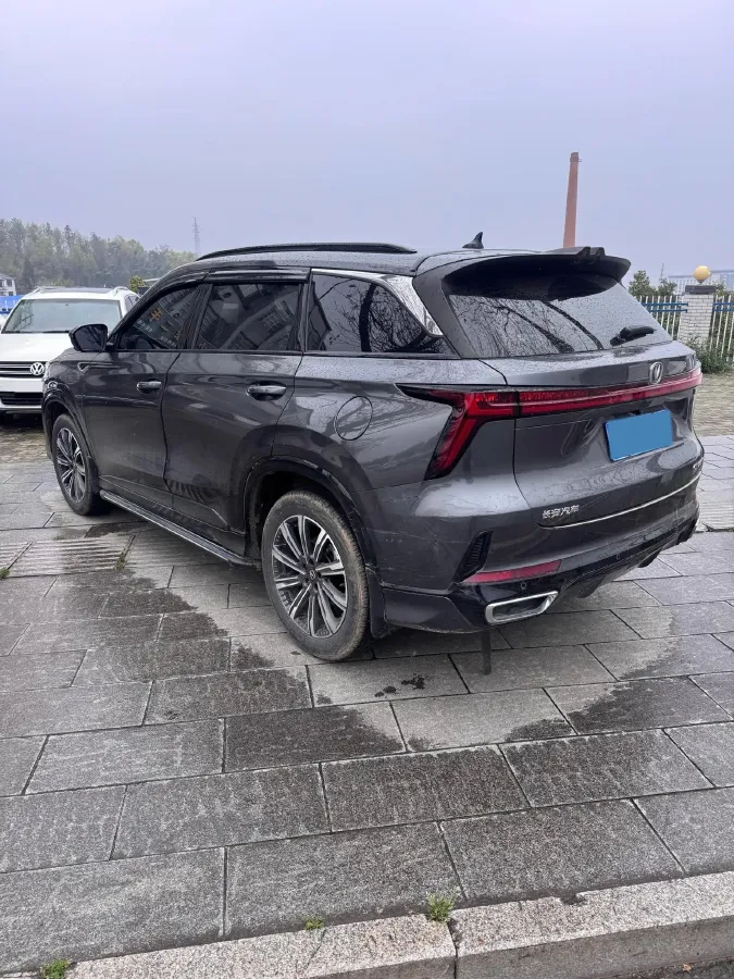 2024 ChangAn CS75 Plus 1.5T 188HP L4 8AT,autocango,china used car exporter,china ev exporter,chinese used car exporter,chinese used ev exporter