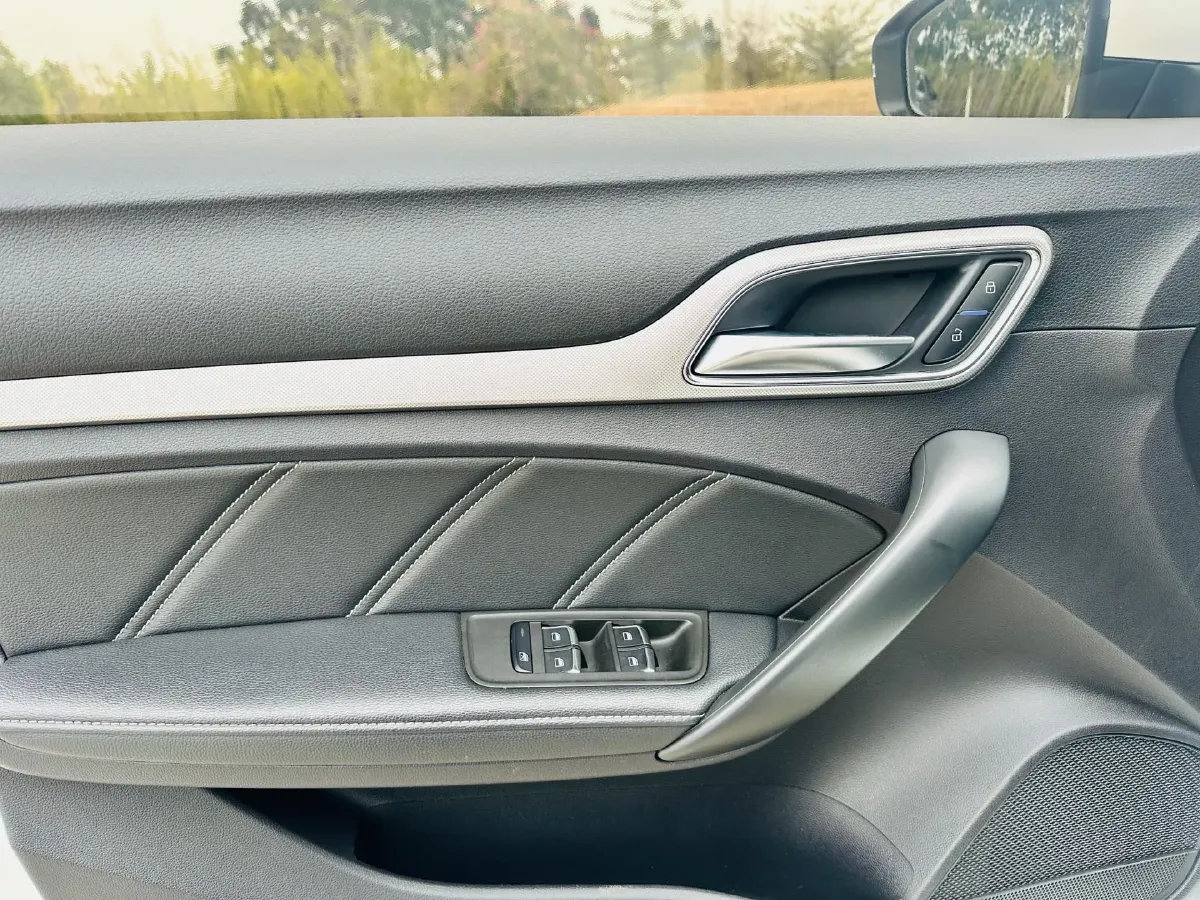 2019 MAXUS D60 1.5T 169HP L4 7DCT,autocango,china used car exporter,china ev exporter,chinese used car exporter,chinese used ev exporter