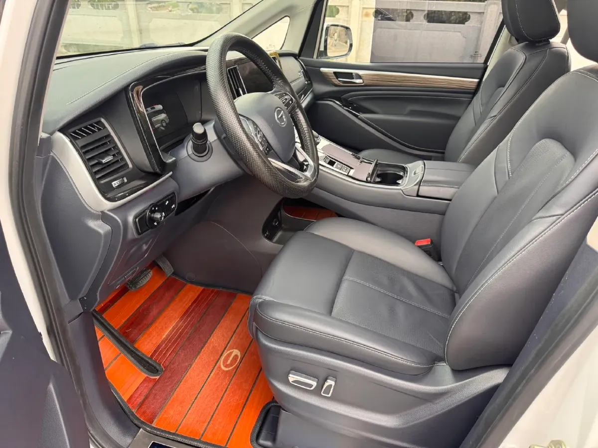 2023 GAC Trumpchi M8 2.0T 252HP L4 8AT,autocango,china used car exporter,china ev exporter,chinese used car exporter,chinese used ev exporter