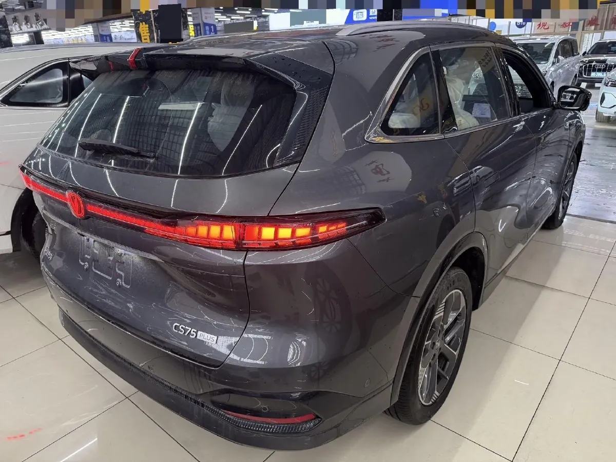 2025 ChangAn CS75 Plus 1.5T 192HP L4 8AT,autocango,china used car exporter,china ev exporter,chinese used car exporter,chinese used ev exporter