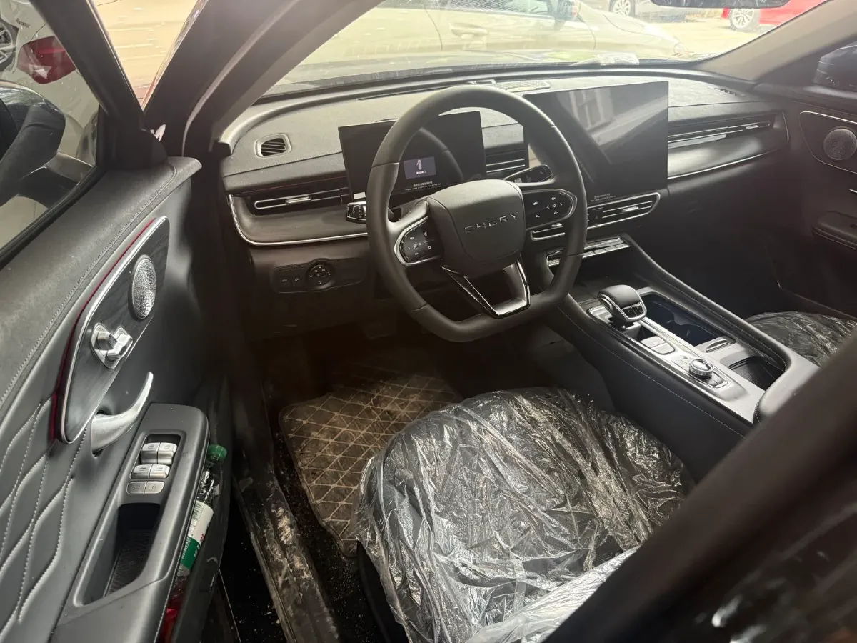 2025 Chery Arrizo 8 Pro 1.6T 197HP L4 7DCT,autocango,china used car exporter,china ev exporter,chinese used car exporter,chinese used ev exporter