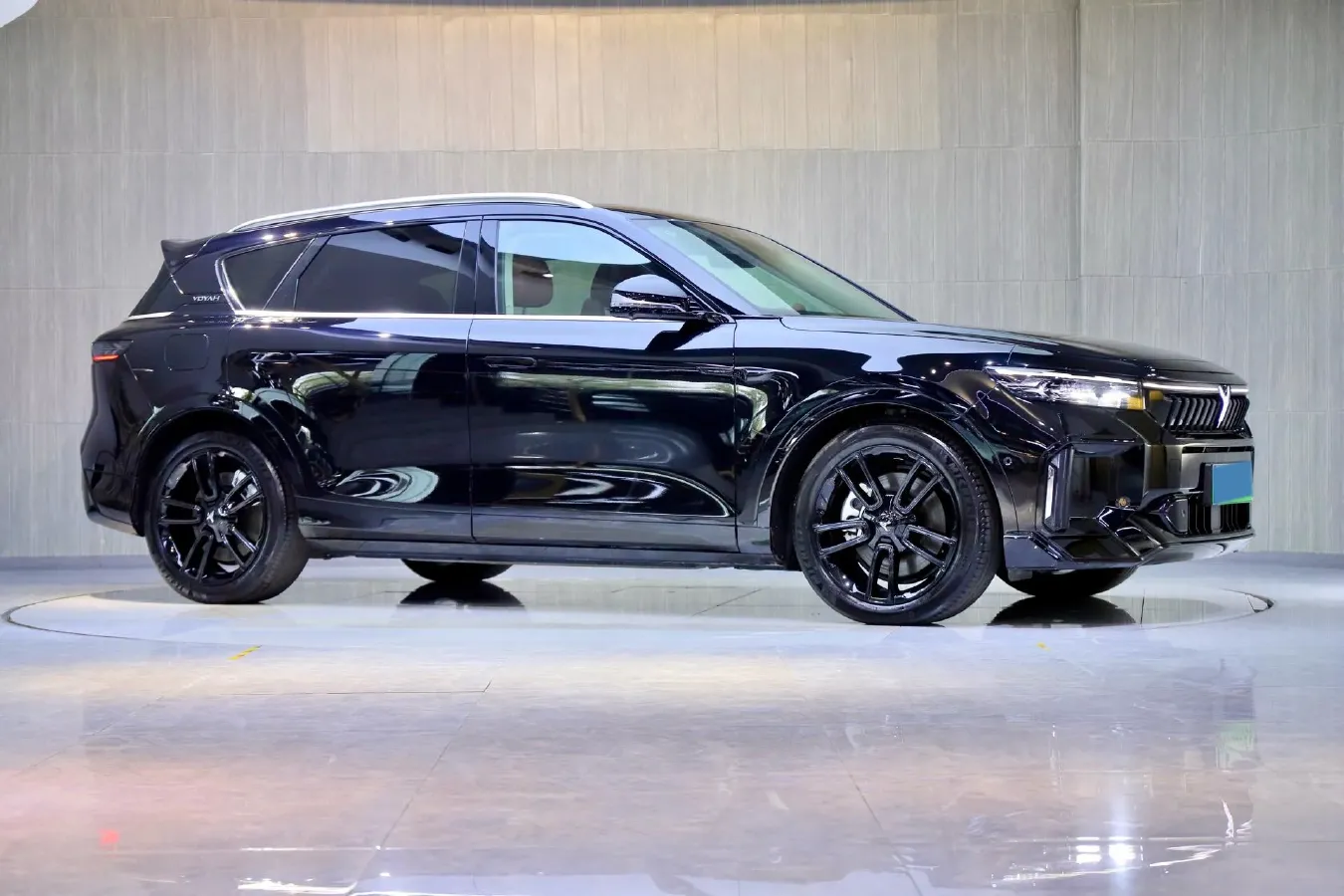 2024 Voyah FREE 1.5T 150HP L4 REEV 39.2KWH,autocango,china used car exporter,china ev exporter,chinese used car exporter,chinese used ev exporter