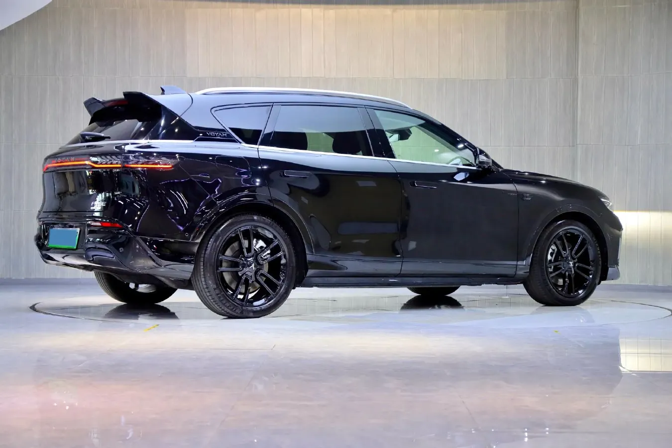 2024 Voyah FREE 1.5T 150HP L4 REEV 39.2KWH,autocango,china used car exporter,china ev exporter,chinese used car exporter,chinese used ev exporter