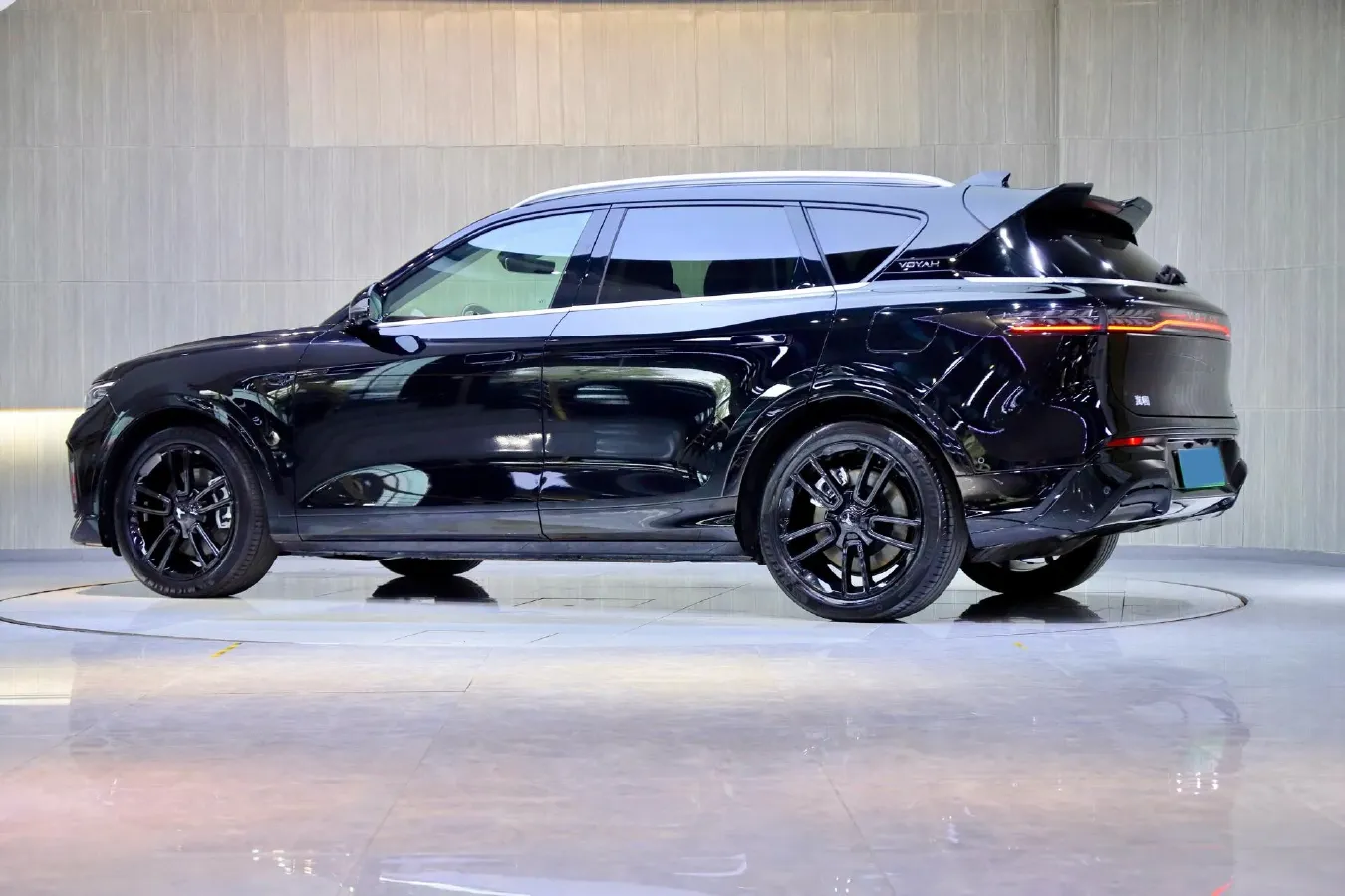 2024 Voyah FREE 1.5T 150HP L4 REEV 39.2KWH,autocango,china used car exporter,china ev exporter,chinese used car exporter,chinese used ev exporter