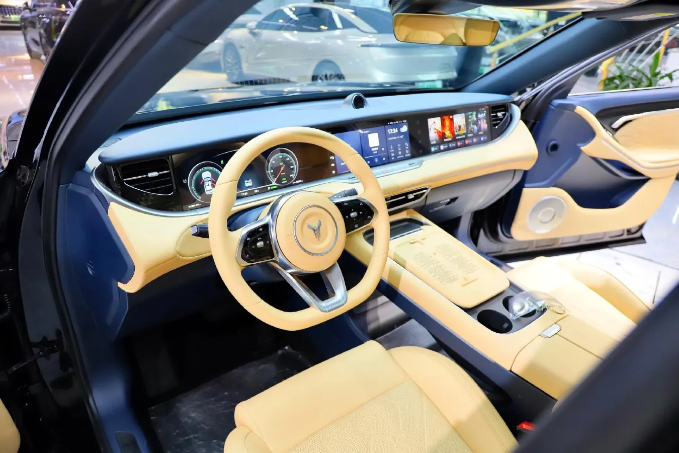 2024 Voyah FREE 1.5T 150HP L4 REEV 39.2KWH,autocango,china used car exporter,china ev exporter,chinese used car exporter,chinese used ev exporter