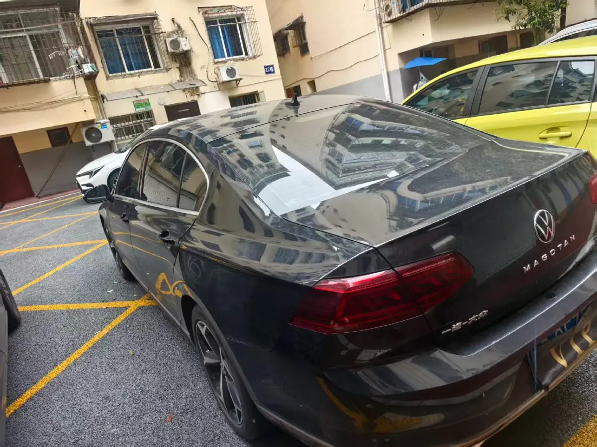 2023 Volkswagen Magotan 2.0T 186HP L4 7DCT,autocango,china used car exporter,china ev exporter,chinese used car exporter,chinese used ev exporter