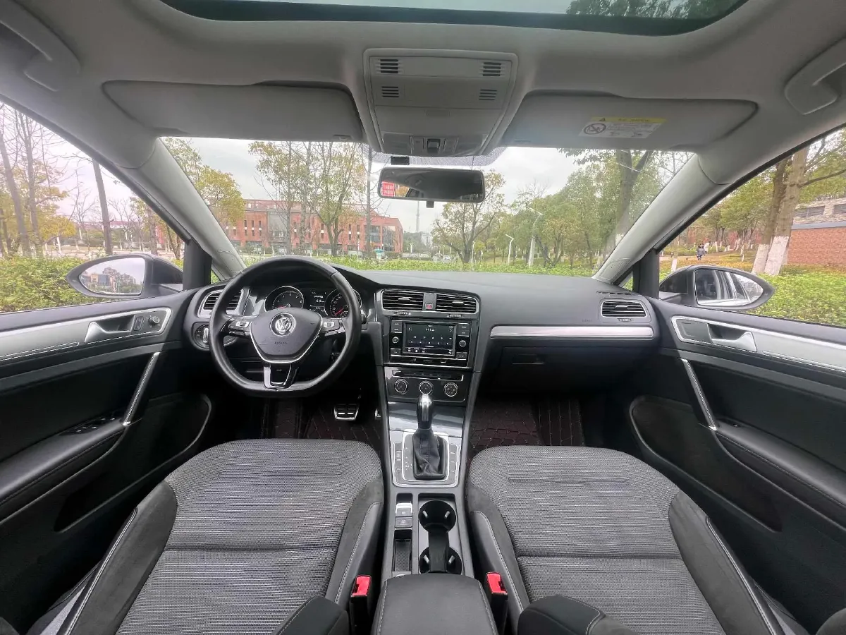 2018 Volkswagen Golf 1.4T 131HP L4 7DCT,autocango,china used car exporter,china ev exporter,chinese used car exporter,chinese used ev exporter