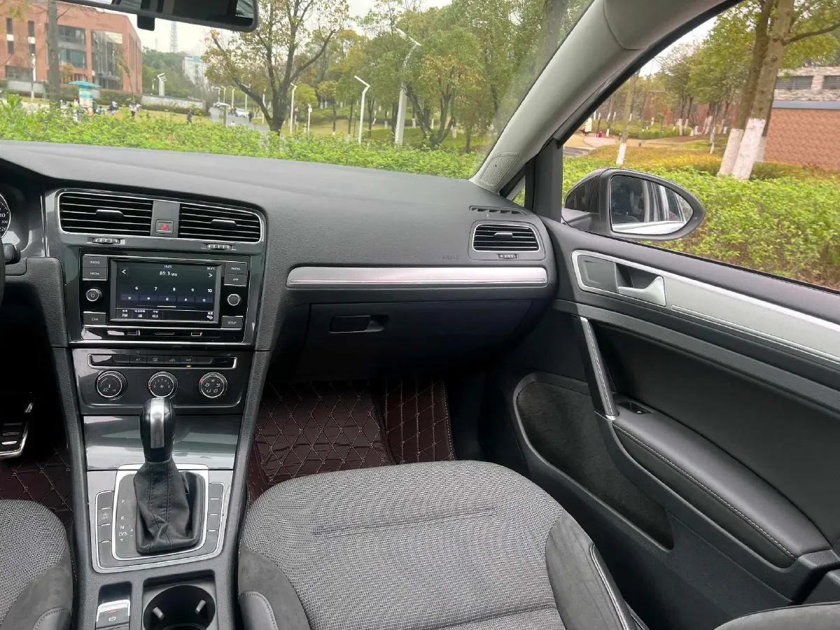 2018 Volkswagen Golf 1.4T 131HP L4 7DCT,autocango,china used car exporter,china ev exporter,chinese used car exporter,chinese used ev exporter