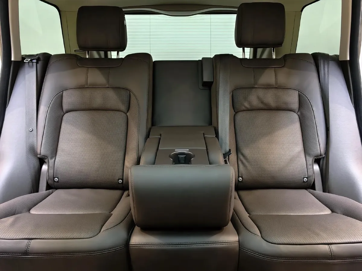 2021 Land Rover Range Rover 3.0T 400HP L6 8AT,autocango,china used car exporter,china ev exporter,chinese used car exporter,chinese used ev exporter