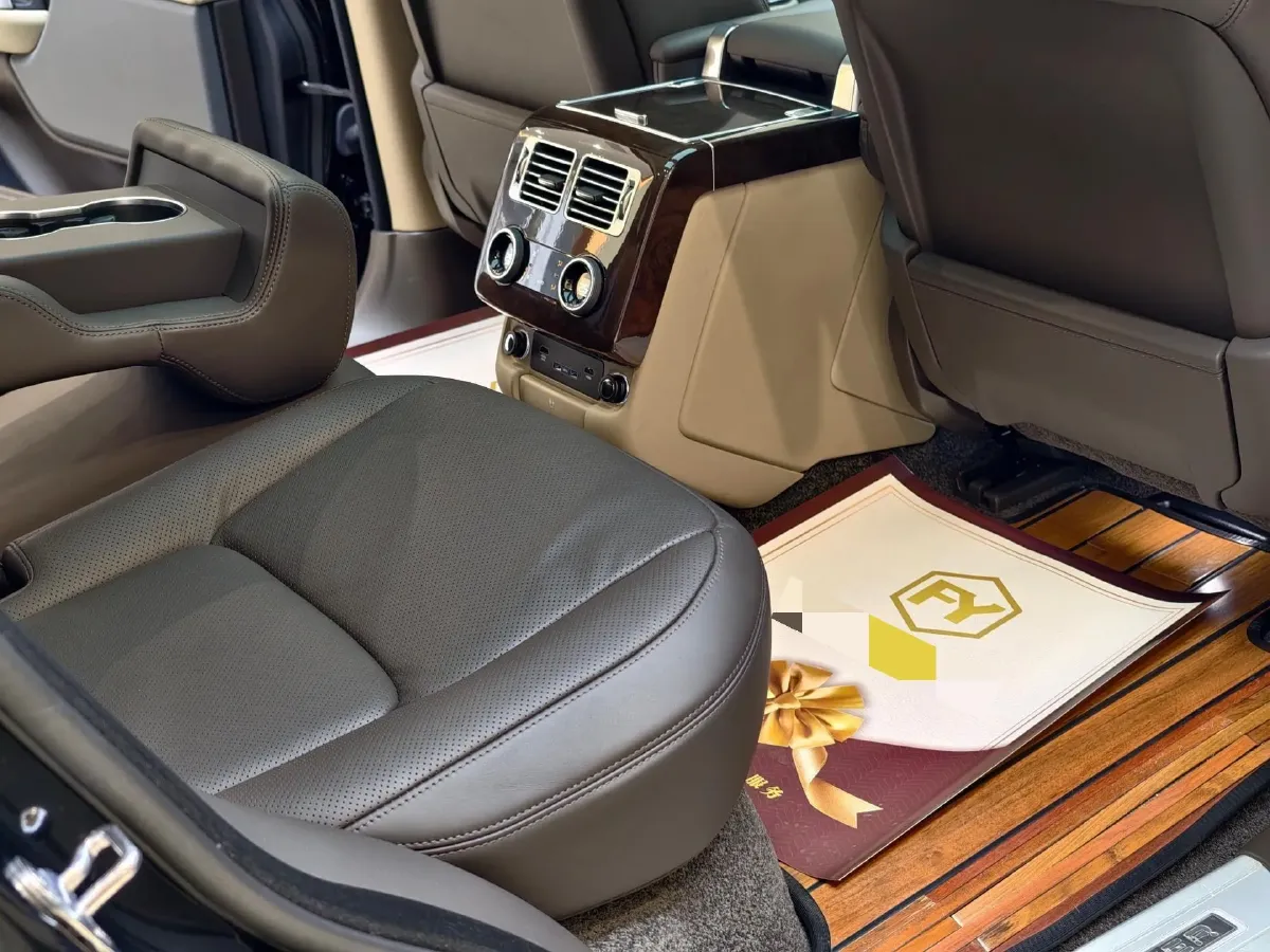 2021 Land Rover Range Rover 3.0T 400HP L6 8AT,autocango,china used car exporter,china ev exporter,chinese used car exporter,chinese used ev exporter