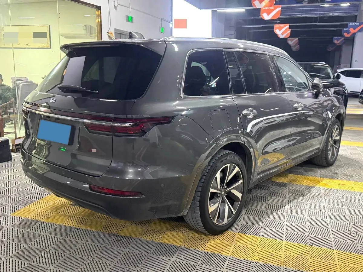 2021 Li ONE Range Extended 131HP REEV 40.5KWH,autocango,china used car exporter,china ev exporter,chinese used car exporter,chinese used ev exporter