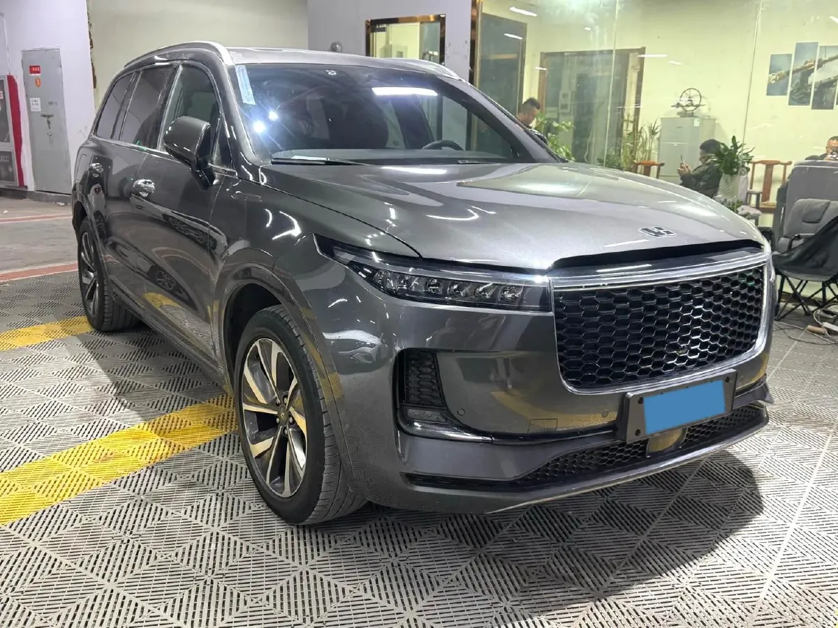 2021 Li ONE Range Extended 131HP REEV 40.5KWH,autocango,china used car exporter,china ev exporter,chinese used car exporter,chinese used ev exporter