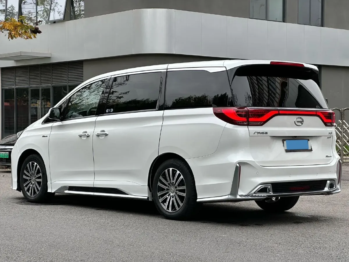 2021 GAC Trumpchi M8 2.0T 252HP L4 8AT,autocango,china used car exporter,china ev exporter,chinese used car exporter,chinese used ev exporter