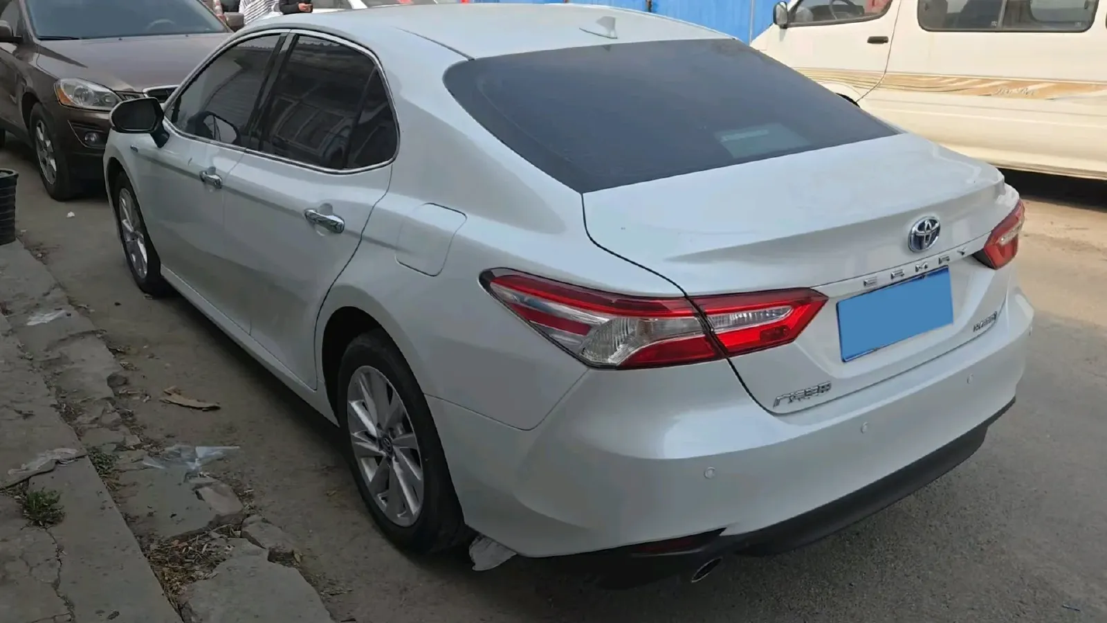 2023 Toyota Camry 2.5L 178HP L4 E-CVT Hybrid,autocango,china used car exporter,china ev exporter,chinese used car exporter,chinese used ev exporter