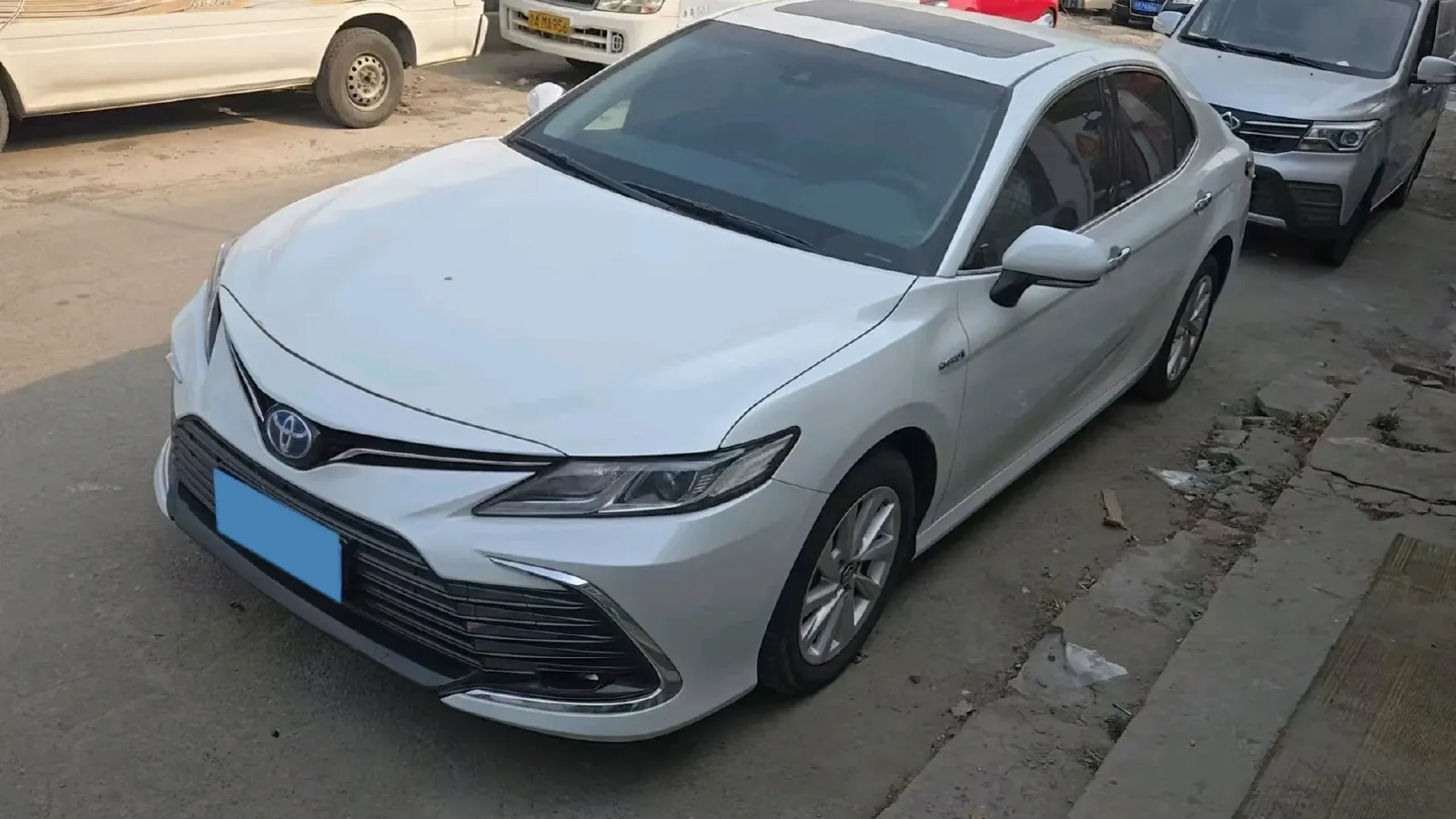 2023 Toyota Camry 2.5L 178HP L4 E-CVT Hybrid,autocango,china used car exporter,china ev exporter,chinese used car exporter,chinese used ev exporter