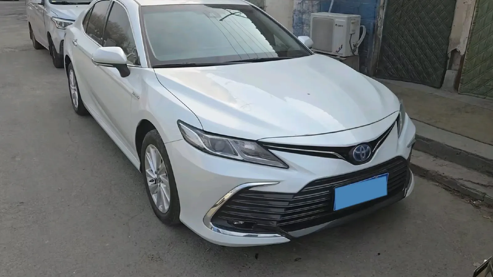 2023 Toyota Camry 2.5L 178HP L4 E-CVT Hybrid,autocango,china used car exporter,china ev exporter,chinese used car exporter,chinese used ev exporter
