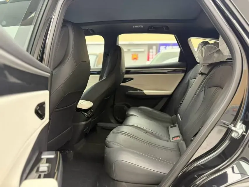 2024 Geely Galaxy L7 1.5T 163HP L4 3DHT PHEV 18.7KWH,autocango,china used car exporter,china ev exporter,chinese used car exporter,chinese used ev exporter