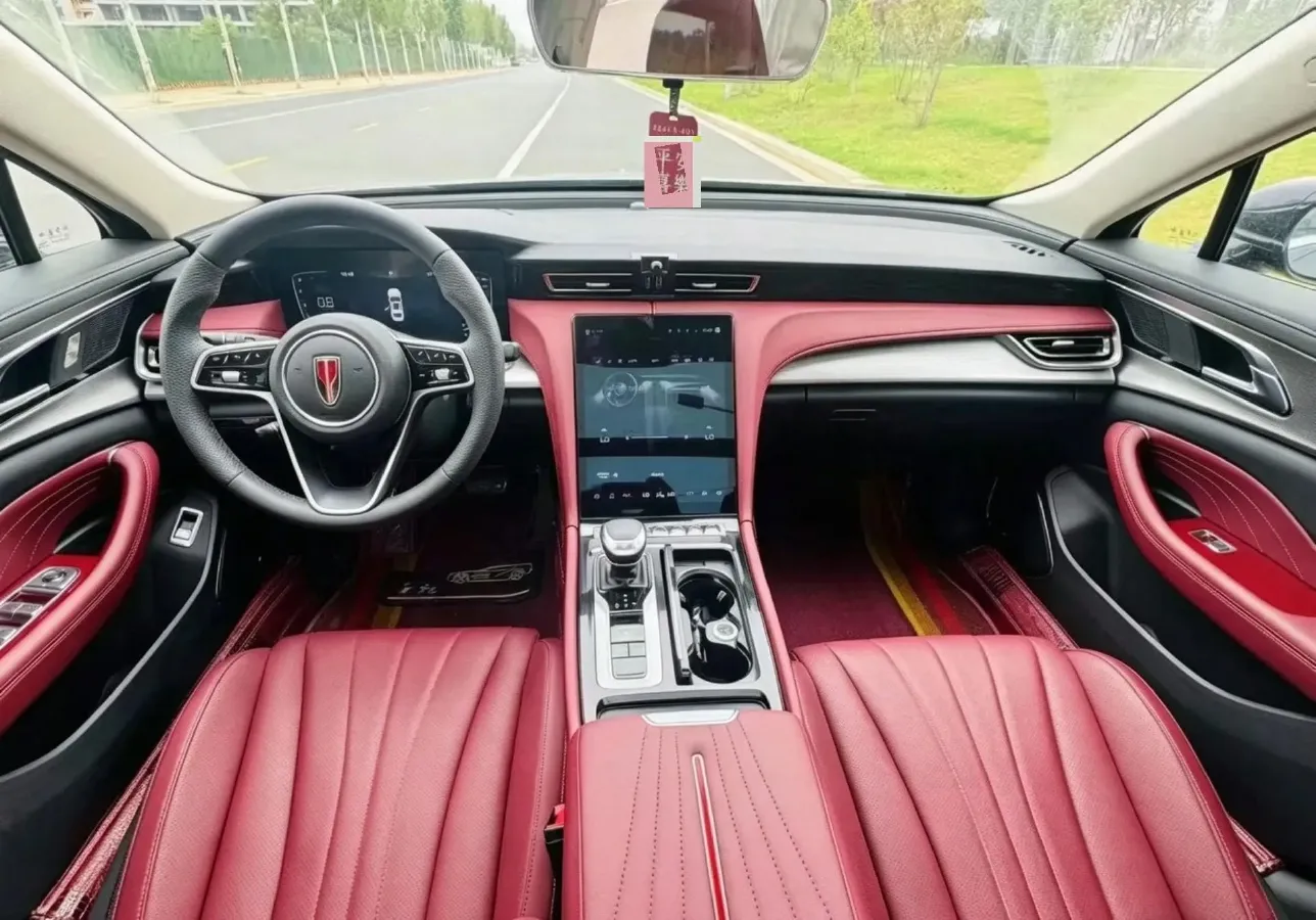 2023 HongQi H5 2.0T 224HP L4 8AT,autocango,china used car exporter,china ev exporter,chinese used car exporter,chinese used ev exporter