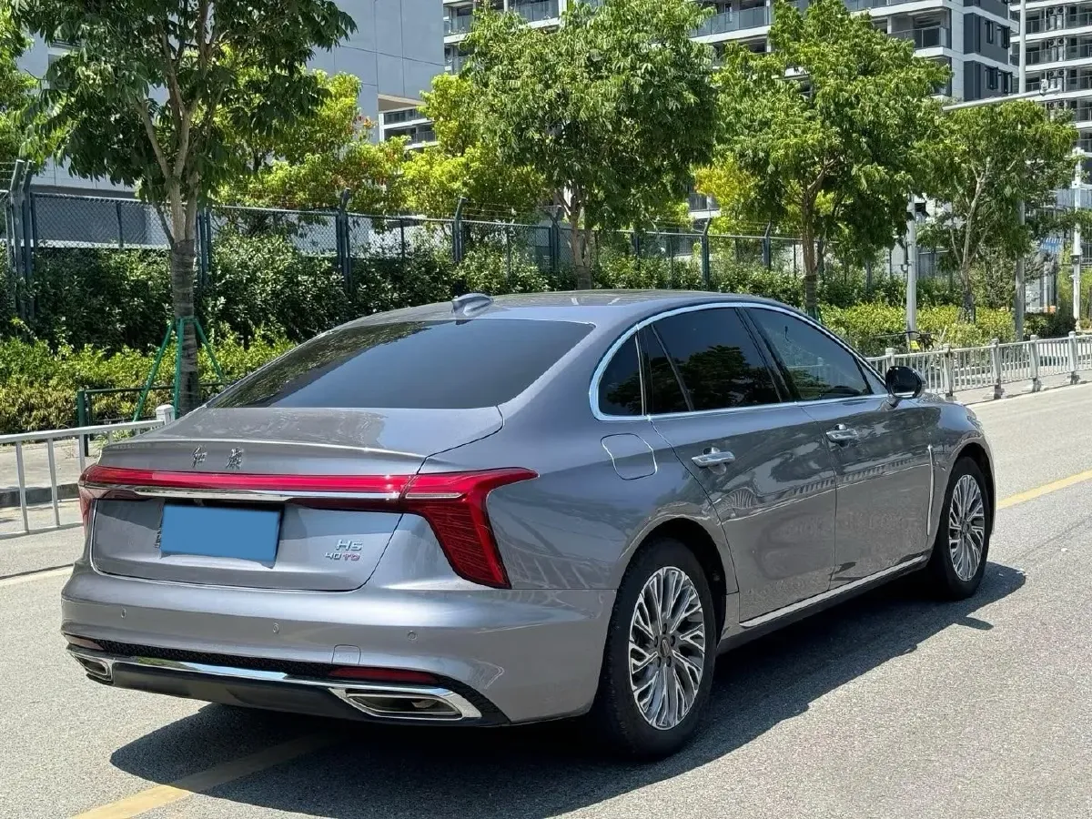 2023 HongQi H5 2.0T 224HP L4 8AT,autocango,china used car exporter,china ev exporter,chinese used car exporter,chinese used ev exporter