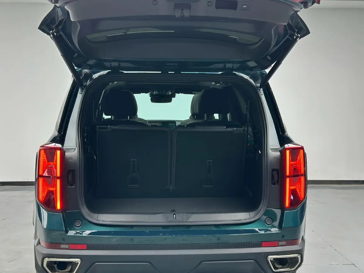 2022 GAC Trumpchi GS8 2.0T 252HP L4 8AT,autocango,china used car exporter,china ev exporter,chinese used car exporter,chinese used ev exporter