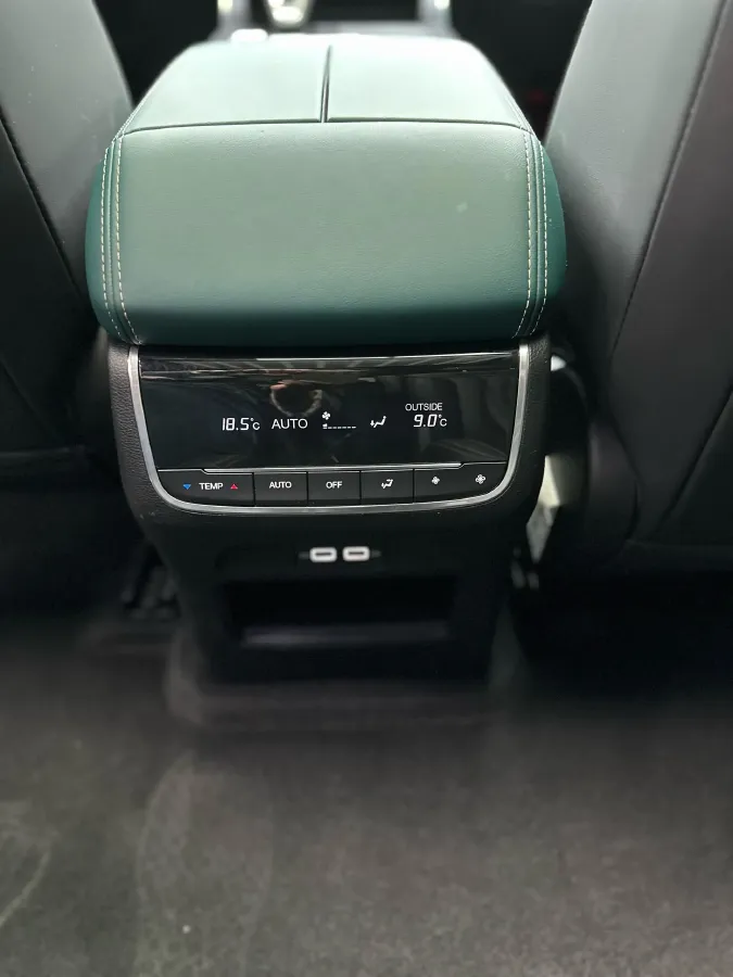 2022 GAC Trumpchi GS8 2.0T 252HP L4 8AT,autocango,china used car exporter,china ev exporter,chinese used car exporter,chinese used ev exporter