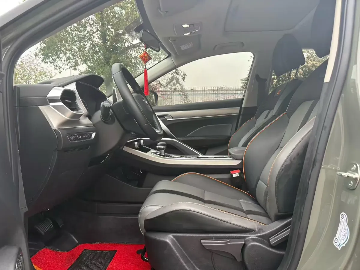 2023 Geely Coolray 1.5T 181HP L4 7DCT,autocango,china used car exporter,china ev exporter,chinese used car exporter,chinese used ev exporter