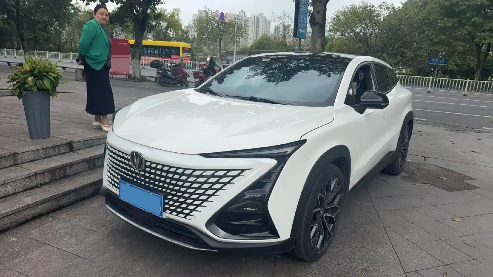 2022 ChangAn UNI-T 1.5T 188HP L4 7DCT,autocango,china used car exporter,china ev exporter,chinese used car exporter,chinese used ev exporter