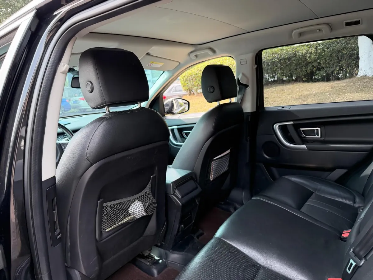 2019 Land Rover Discovery Sport 2.0T 241HP L4 9AT,autocango,china used car exporter,china ev exporter,chinese used car exporter,chinese used ev exporter