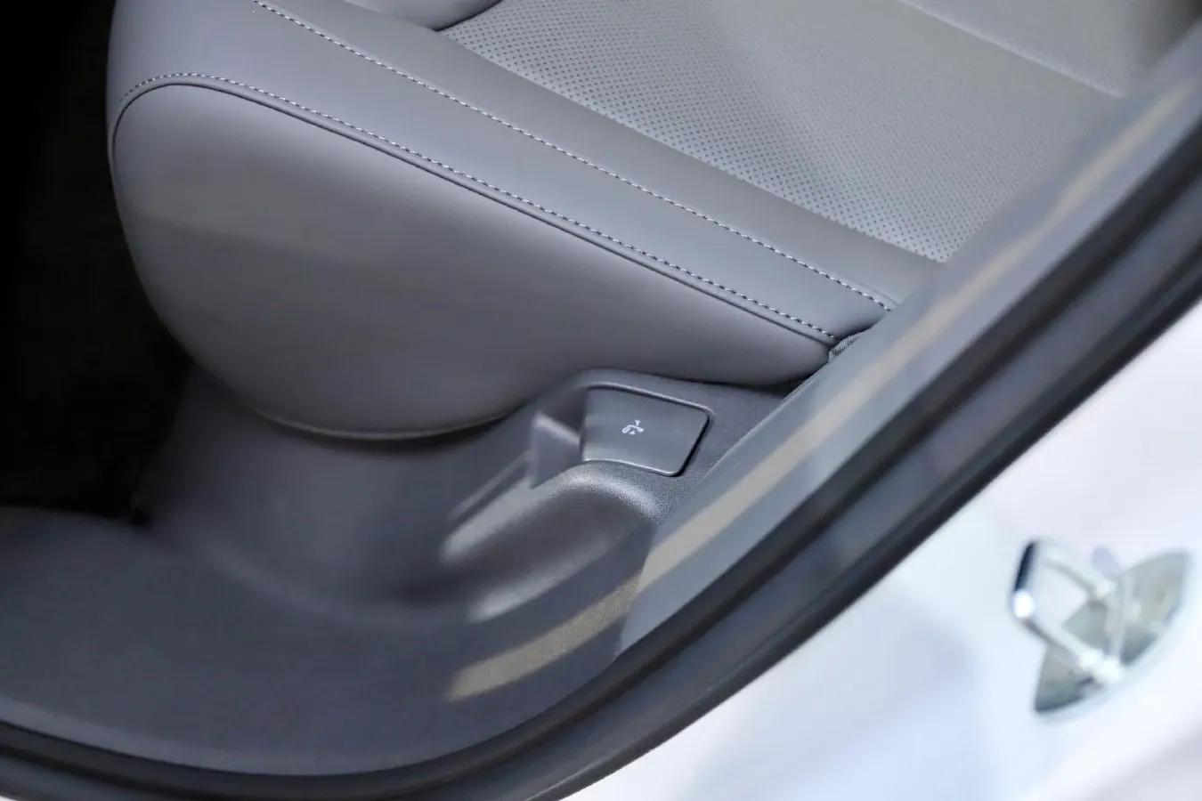 2025 Xpeng G6 BEV 68.5KWH,autocango,china used car exporter,china ev exporter,chinese used car exporter,chinese used ev exporter