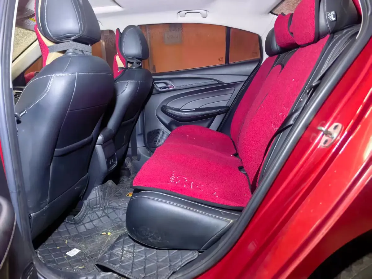 2019 Roewe i5 1.5L 120HP L4 CVT,autocango,china used car exporter,china ev exporter,chinese used car exporter,chinese used ev exporter