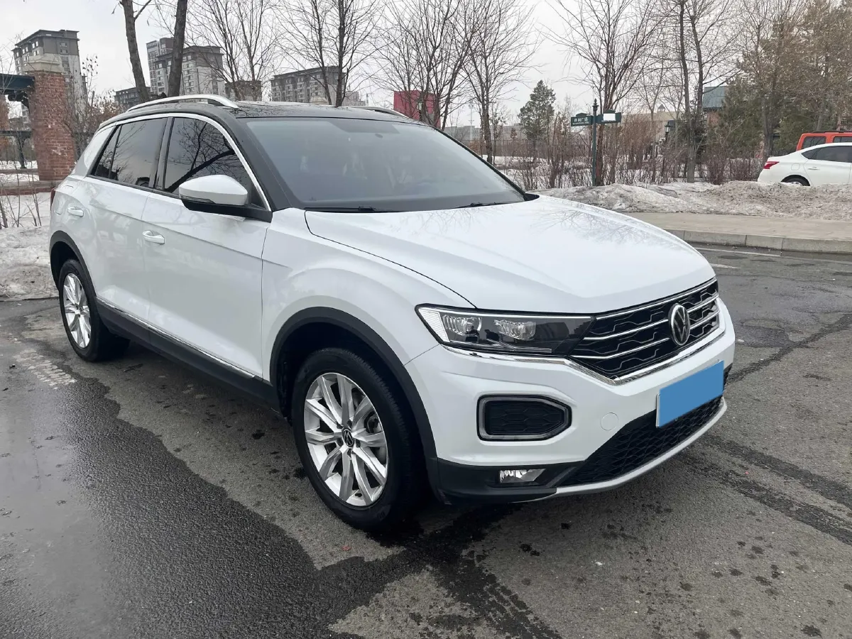 2022 Volkswagen T-Roc 1.4T 150HP L4 7DCT,autocango,china used car exporter,china ev exporter,chinese used car exporter,chinese used ev exporter