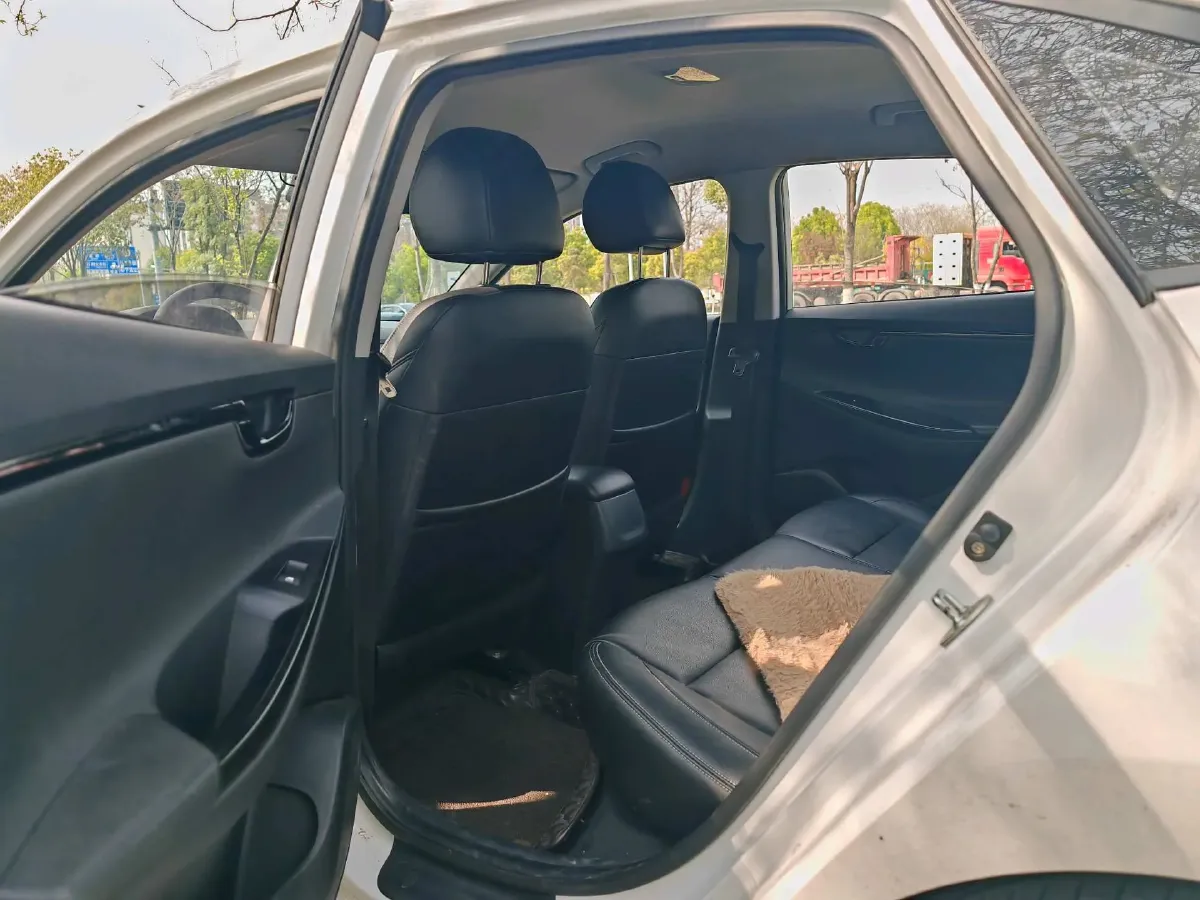 2020 Hyundai Celesta 1.6L 123HP L4 6AT,autocango,china used car exporter,china ev exporter,chinese used car exporter,chinese used ev exporter