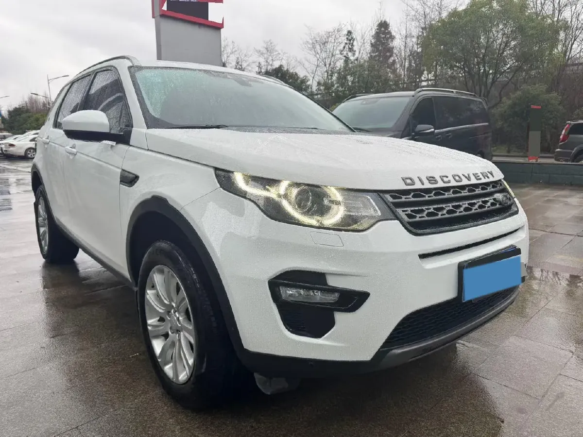 2018 Land Rover Discovery Sport 2.0T 241HP L4 9AT,autocango,china used car exporter,china ev exporter,chinese used car exporter,chinese used ev exporter